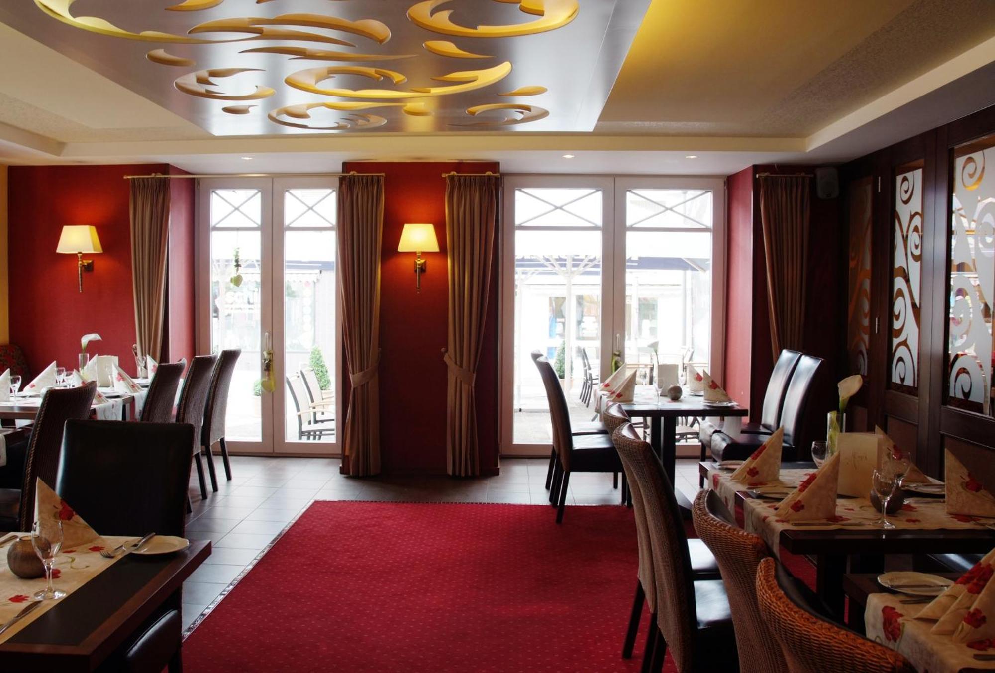 Dagstuhler Hof Hotel Wadern Buitenkant foto